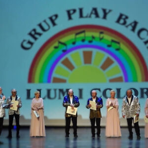 Llum i color. Play Back